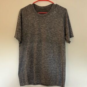 Men’s Lululemon Shirt